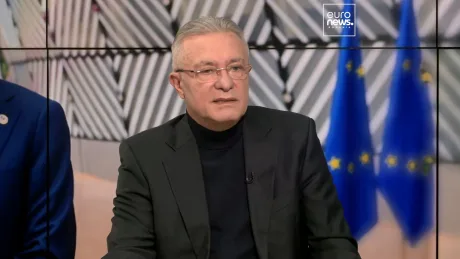 Cristian Diaconescu discutând despre relațiile diplomatice cu SUA.