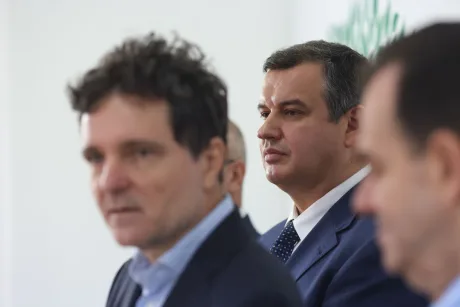 Eugen Tomac discută despre formarea noului guvern al României.