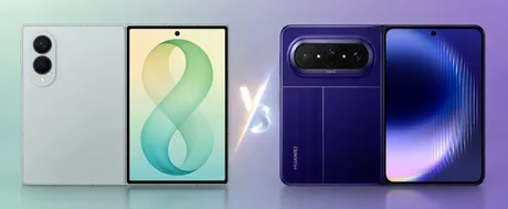 Compararea designului și greutății între două smartphone-uri pliabile.