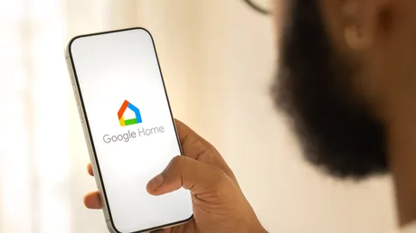 Actualizări importante pentru asistentul vocal Google Home și camerele inteligente.