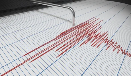 Seismograf înregistrând un cutremur recent în zona Vrancea.
