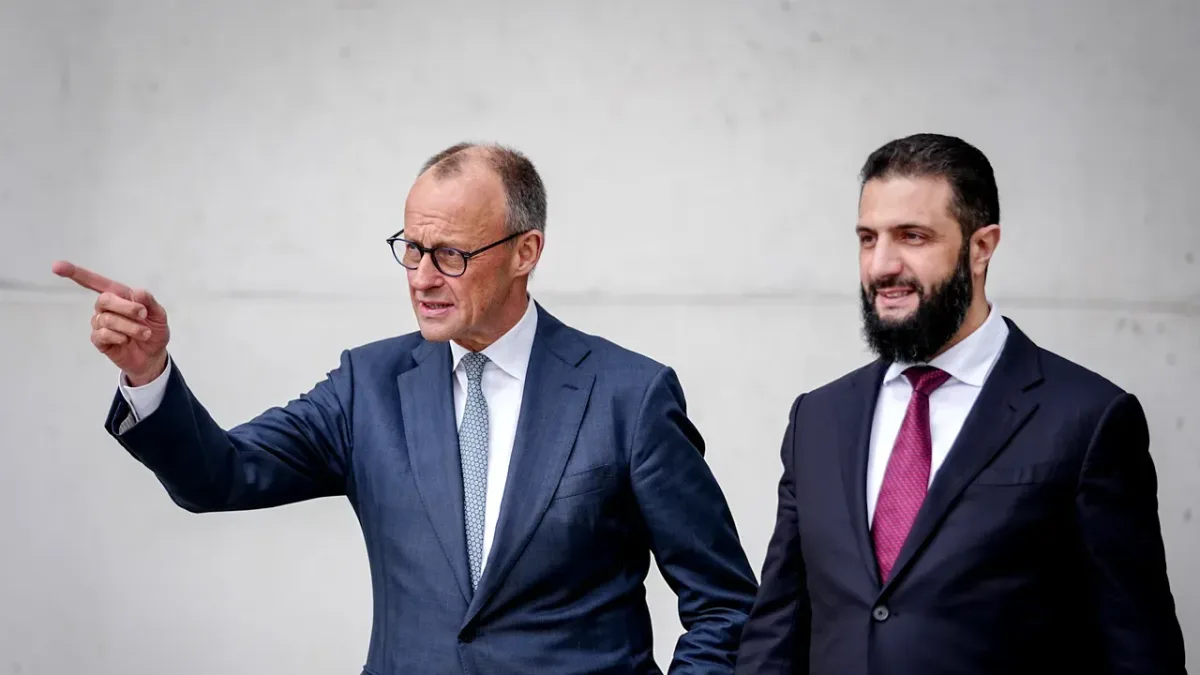 Cancelarul german Friedrich Merz și președintele sirian Ahmed al-Sharaa la Berlin.