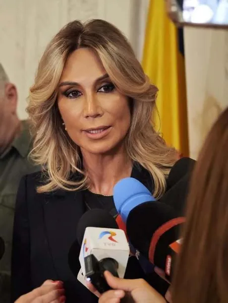 Raluca Turcan discută despre monitorizarea cheltuielilor Guvernului Niculescu.