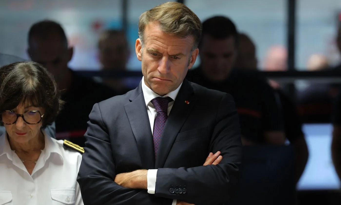 Emmanuel Macron discută despre riscurile atacurilor cu drone în Franța.