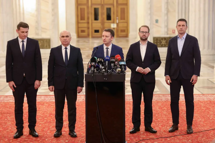 Siegfried Mureșan discutând despre reformele economice și fiscalitatea în Parlament.