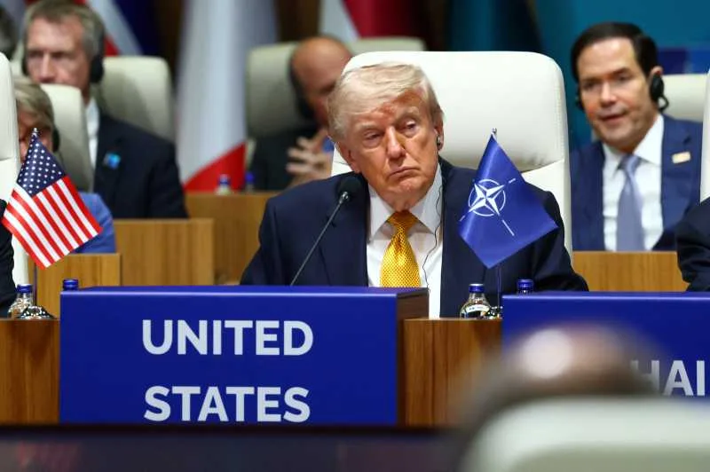 Donald Trump la summitul NATO, discutând despre relațiile SUA cu aliații.