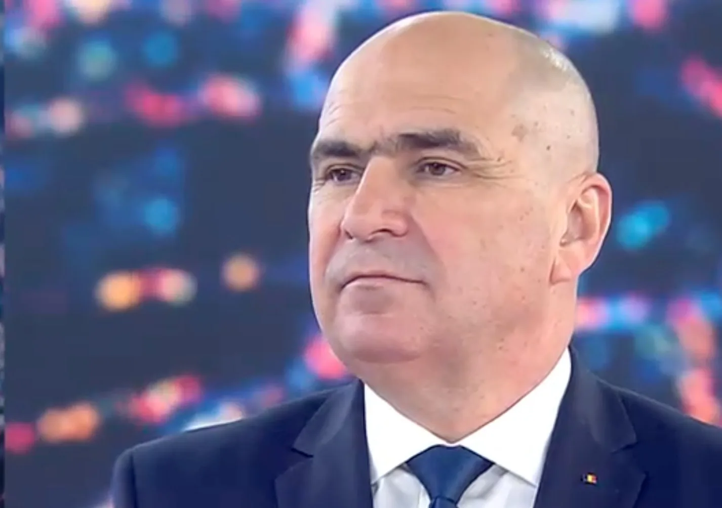 Ilie Bolojan discutând despre nemulțumirile românilor legate de impozite și pensii speciale.