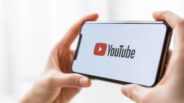 Noutăți YouTube în 2026: funcții avansate pentru utilizatori Premium.