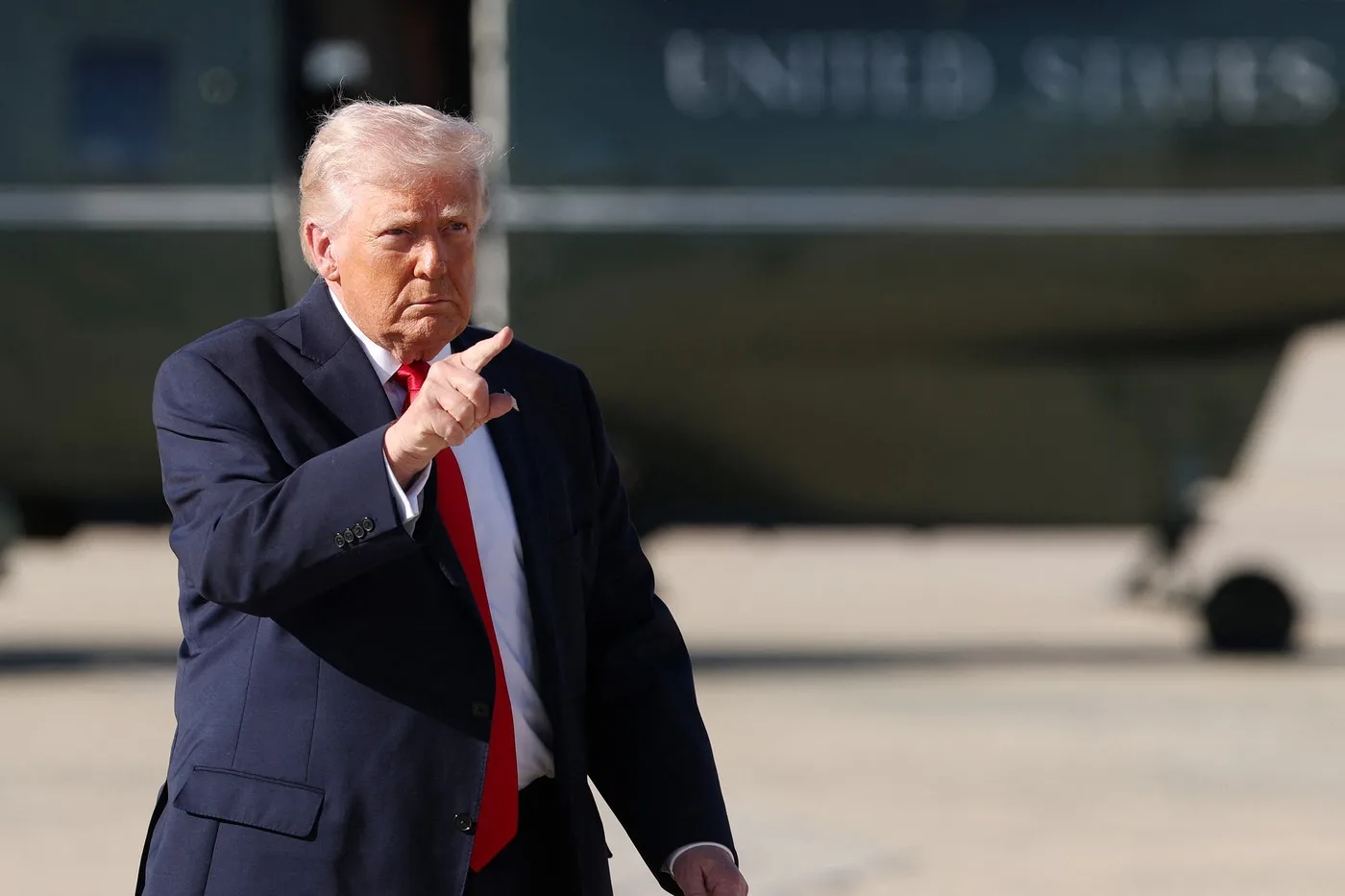 Donald Trump discută despre inovații în tehnologia computerelor cuantice.