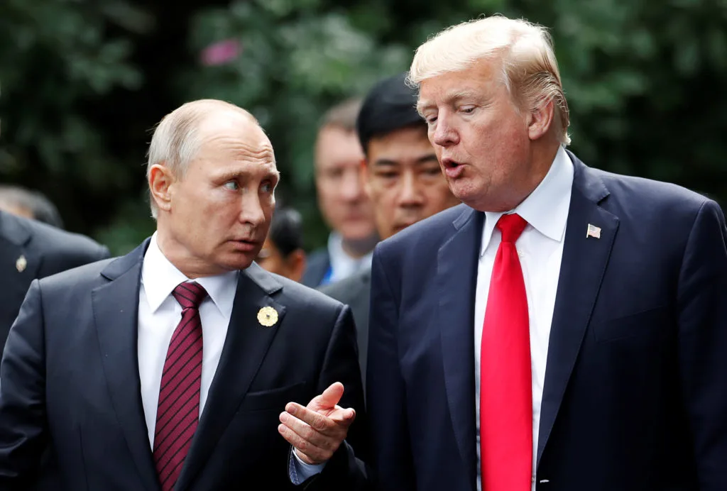 Relațiile dintre Rusia și Cuba se intensifică în contextul embargoului american.