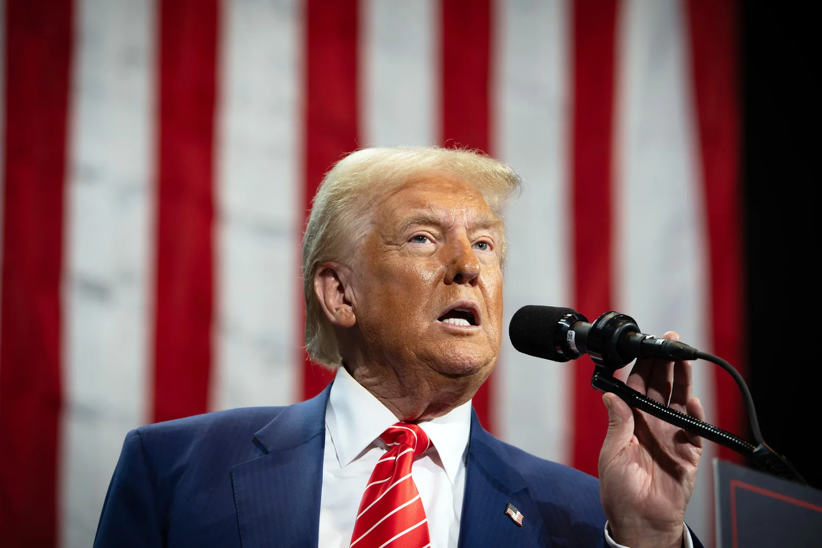 Donald Trump vorbește despre politica externă a SUA față de Iran.