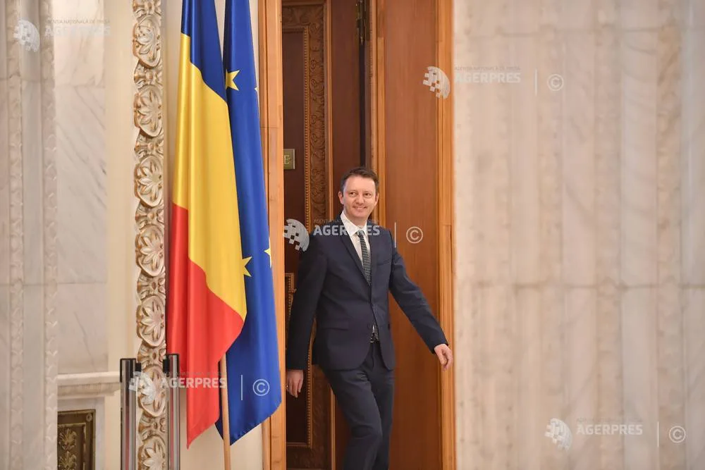 Siegfried Mureșan intră în sala de ședințe, pregătit pentru negocieri.
