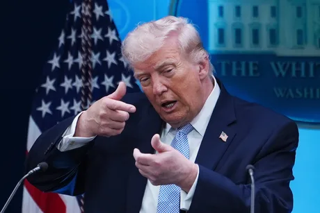 Donald Trump discutând despre negocierile cu Iranul la o reuniune în Las Vegas.