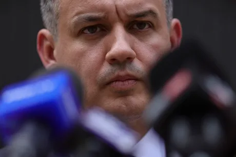 Eugen Tomac discutând despre viitorul cabinetului tehnocrat.