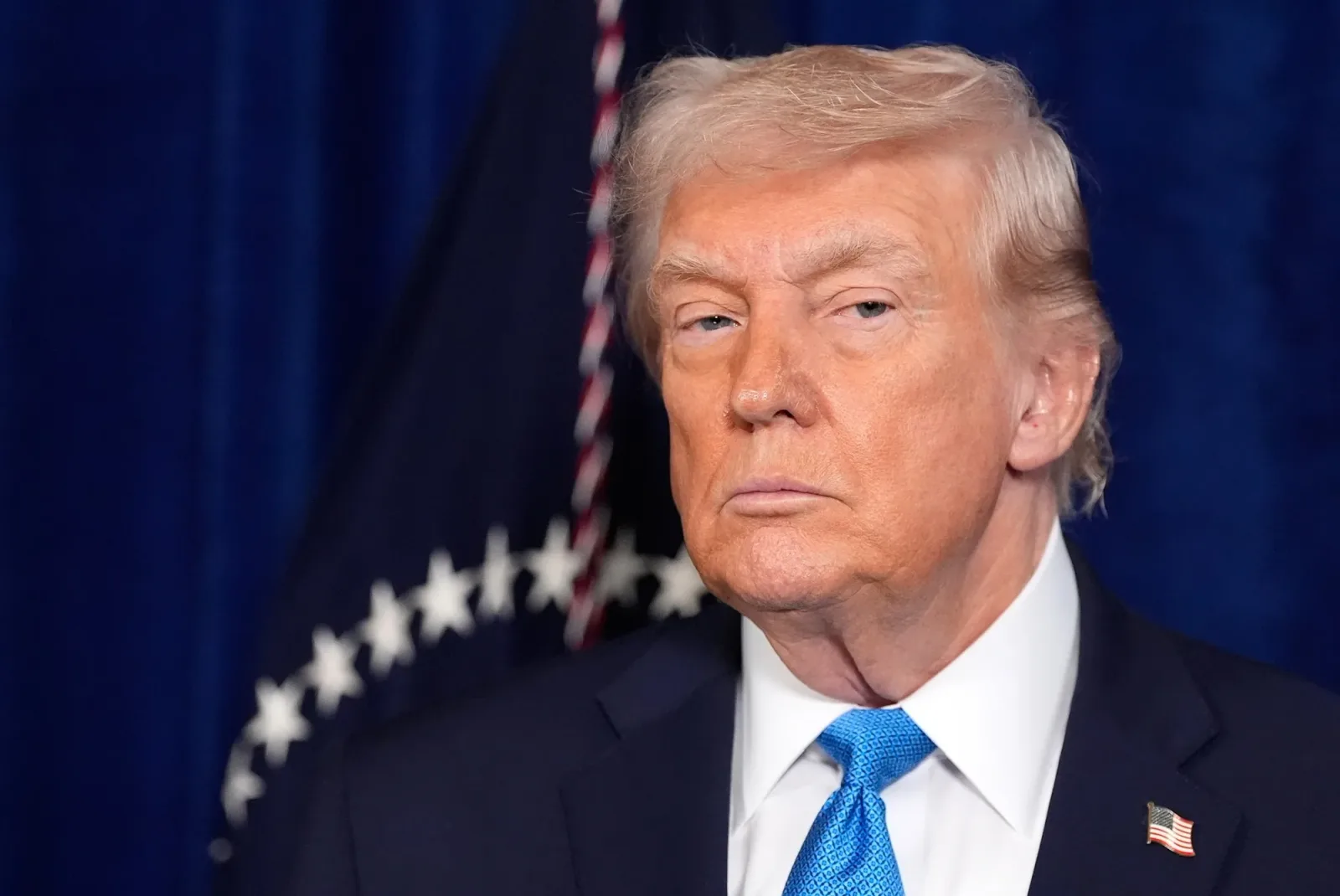 Donald Trump discutând despre Groenlanda și Danemarca.
