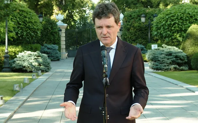 Nicușor Dan susține declarații la Palatul Prezidențial din Chișinău.