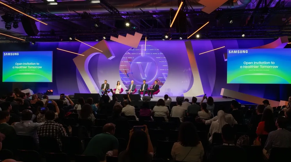 Discuție despre sănătatea conectată la VivaTech 2026, cu participanți din industrie.