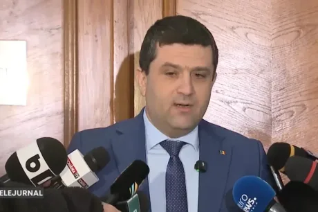 Reprezentant discutând despre securitatea maritimă la Marea Neagră.