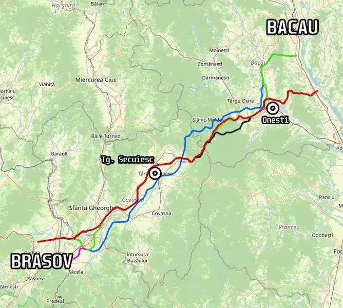 Harta traseului A13 Brașov-Bacău cu diverse variante de traseu.