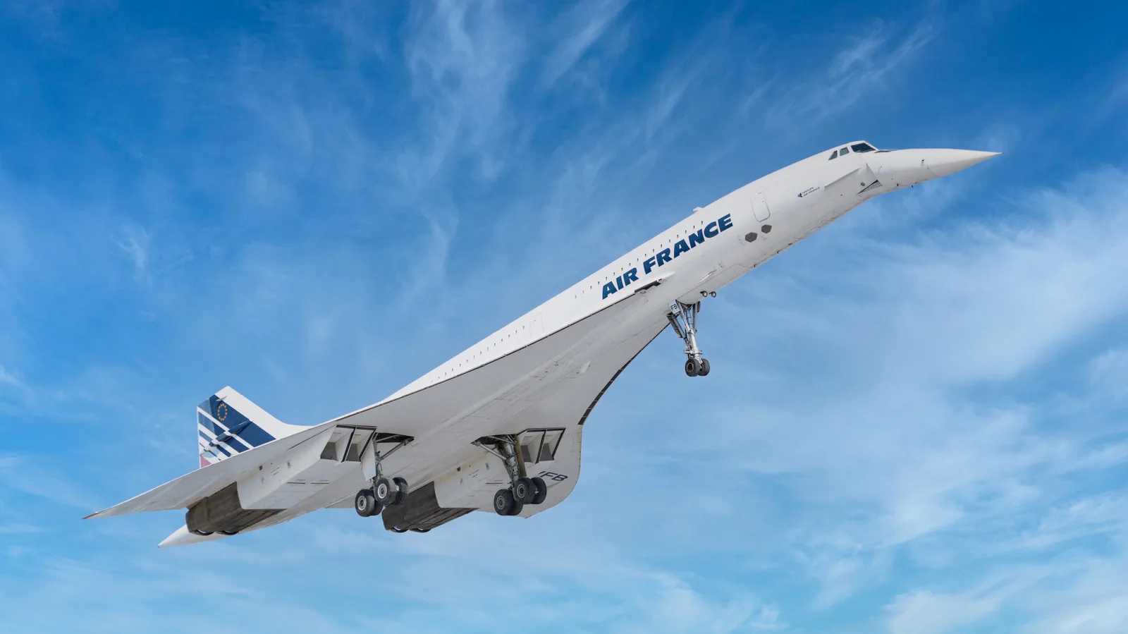 Avion experimental în zbor, simbolizând progresele în tehnologia hipersonică.