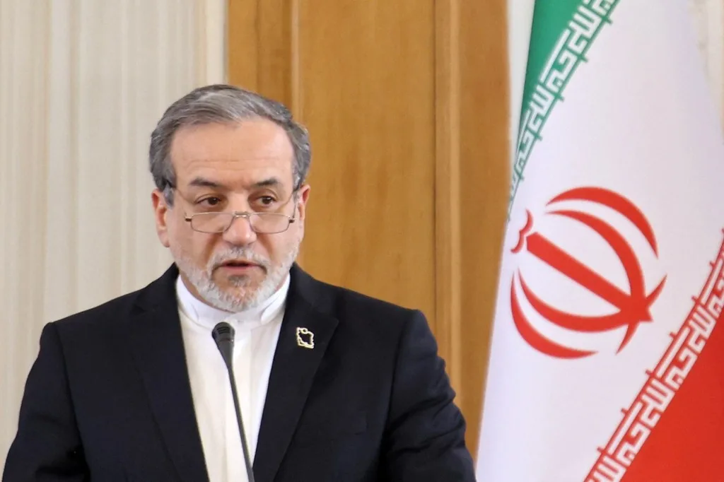Ministrul iranian de Externe discutând despre atacurile recente.