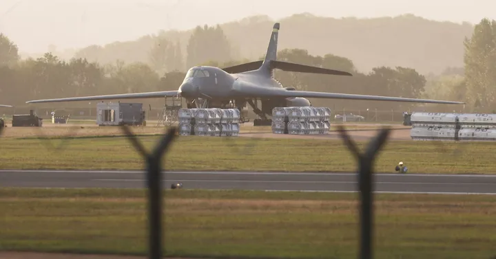 Activitate militară intensificată la baza RAF Fairford din Gloucestershire.