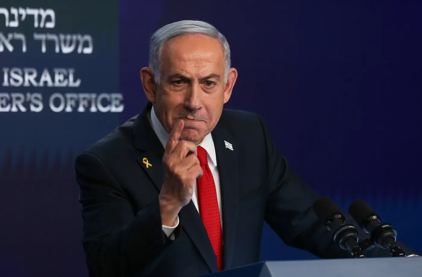 Benjamin Netanyahu discutând despre alegerile parlamentare din Israel.