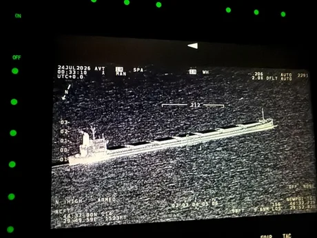 Nava avariată în Marea Neagră, vizibilă dintr-un aparat de zbor.