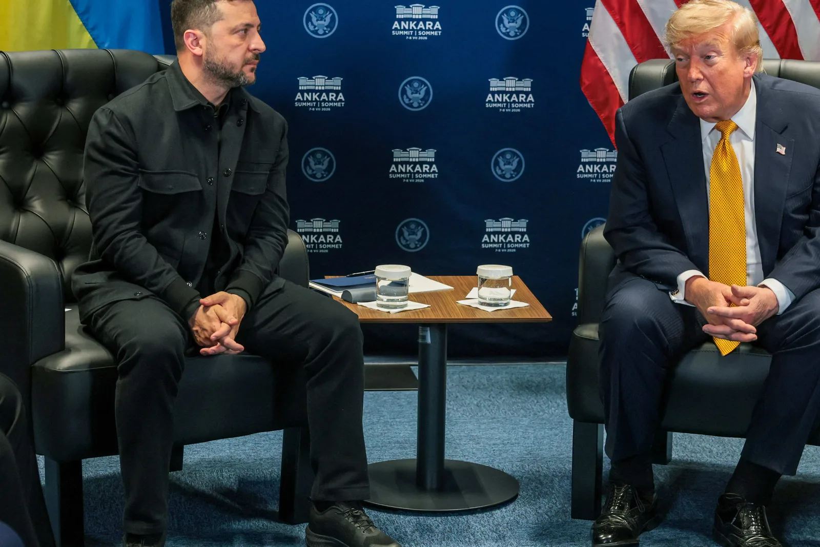 Donald Trump și Volodîmîr Zelenski discutând despre securitatea Ucrainei.