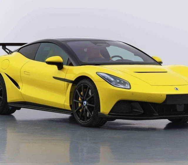 Supercarul electric Denza Z, cu design modern și performanțe impresionante.