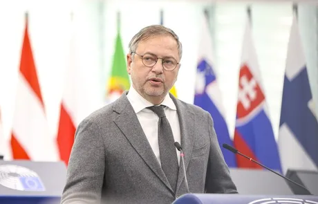 Dan Motreanu discutând despre politica economică a PSD.