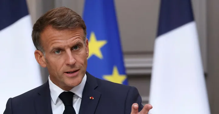 Emmanuel Macron discută despre securitatea infrastructurii critice din Franța.