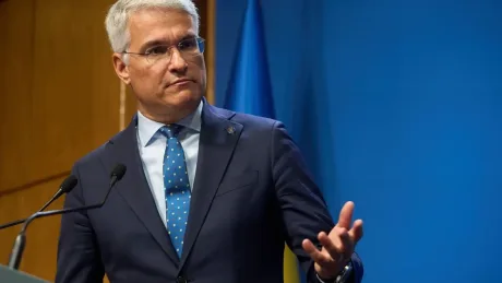 Dragoș Pîslaru discutând despre fondurile PNRR.