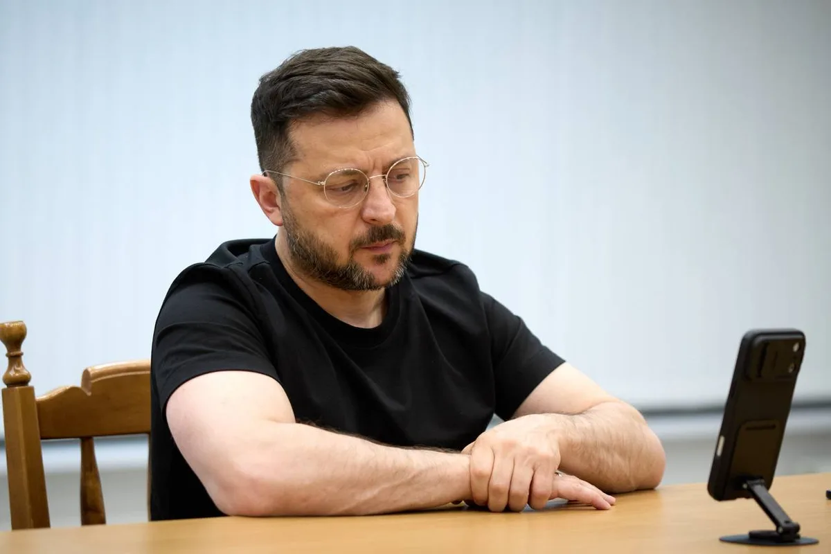 Volodimir Zelenski discutând despre diplomație la Chișinău.