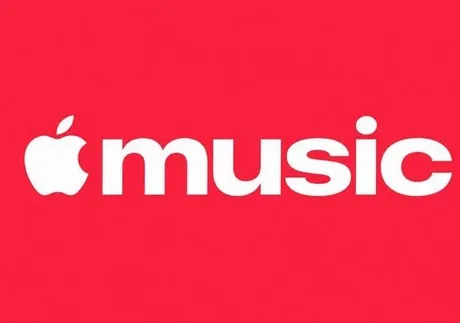 Noul logo Apple Music pe fundal roșu vibrant.
