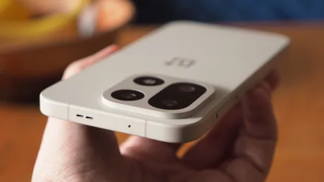 OnePlus 16 va beneficia de o baterie avansată pentru o autonomie îmbunătățită.