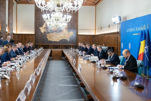 Discuții despre reforma administrativă și bugetele județene la Palatul Victoria.