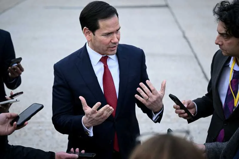 Marco Rubio discută despre redeschiderea Strâmtorii Ormuz și consecințele pentru Iran.