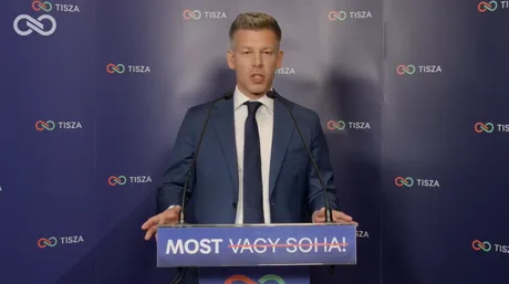 Premierul Péter Magyar discută despre reforma vârstei de vot în Ungaria.