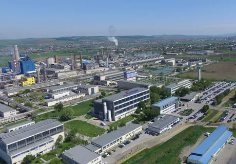 Romgaz finalizează preluarea Azomureș pentru reluarea producției de îngrășăminte în România.