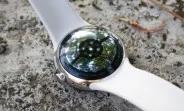 Ceas inteligent cu design modern, pregătit pentru lansare pe piață.