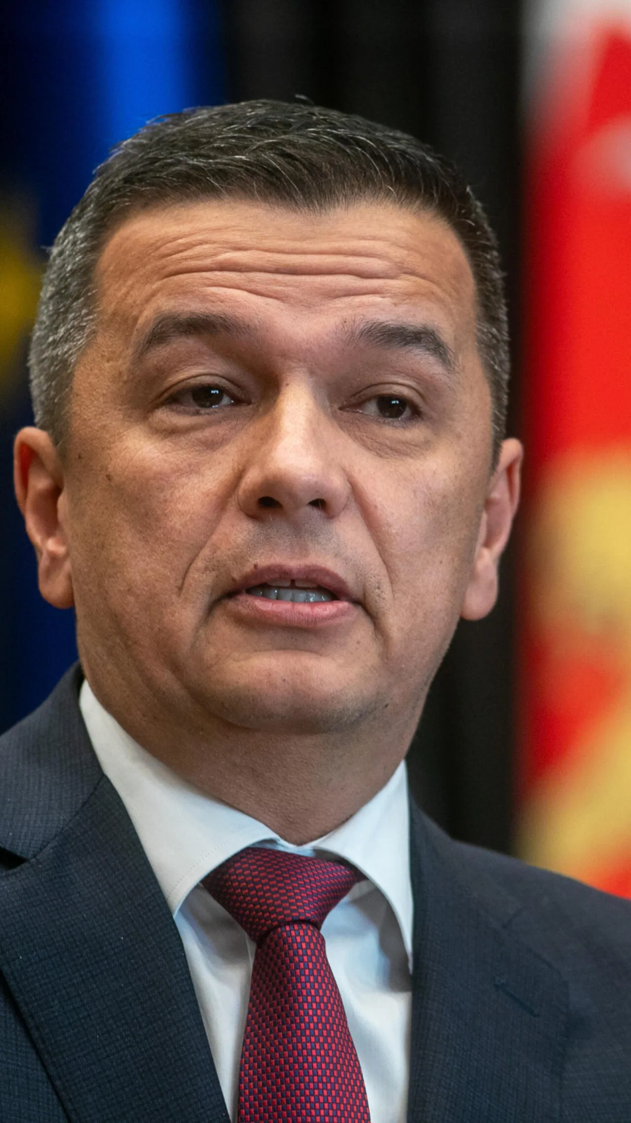 Sorin Grindeanu discută despre formarea noului Guvern și provocările politice actuale.