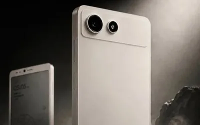 Telefonul A10 de la Hisense cu ecran E Ink și LCD detașabil.