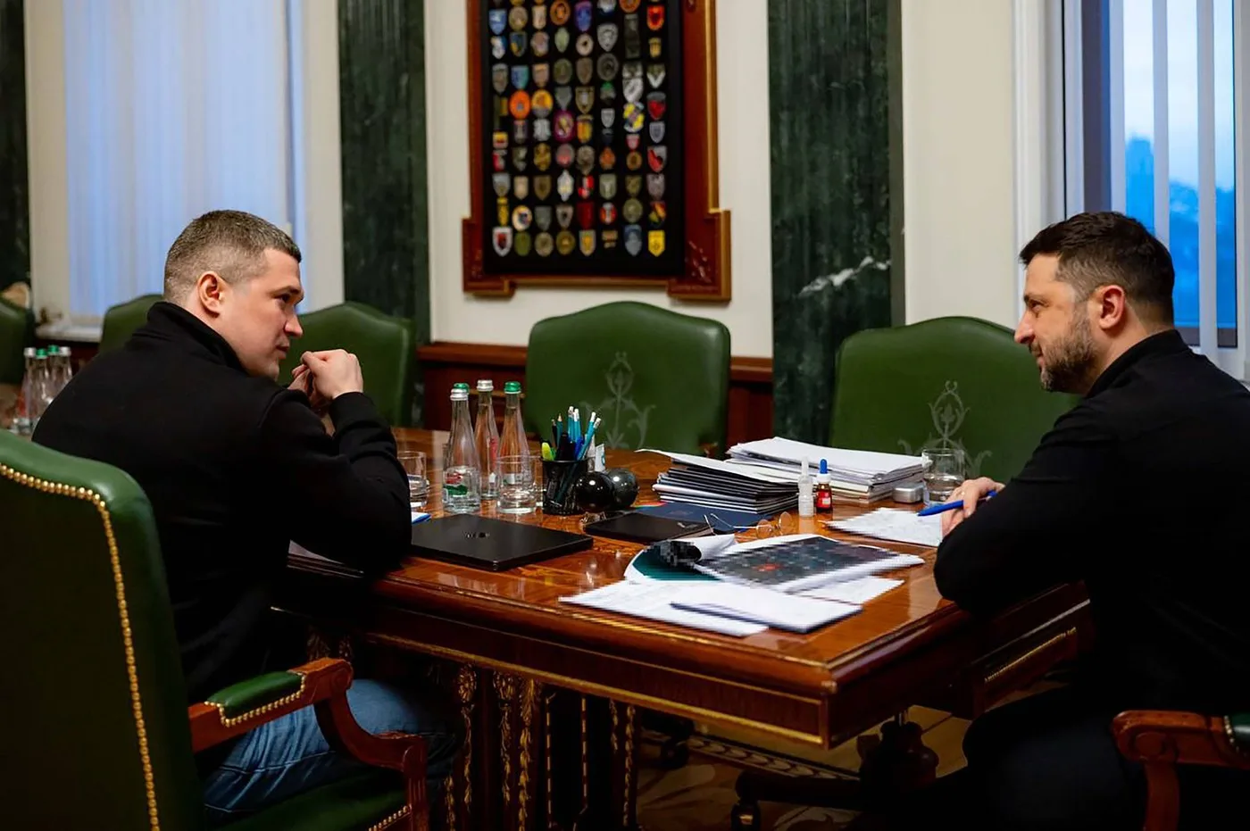 Discuție tensionată între liderii ucraineni la biroul președintelui.