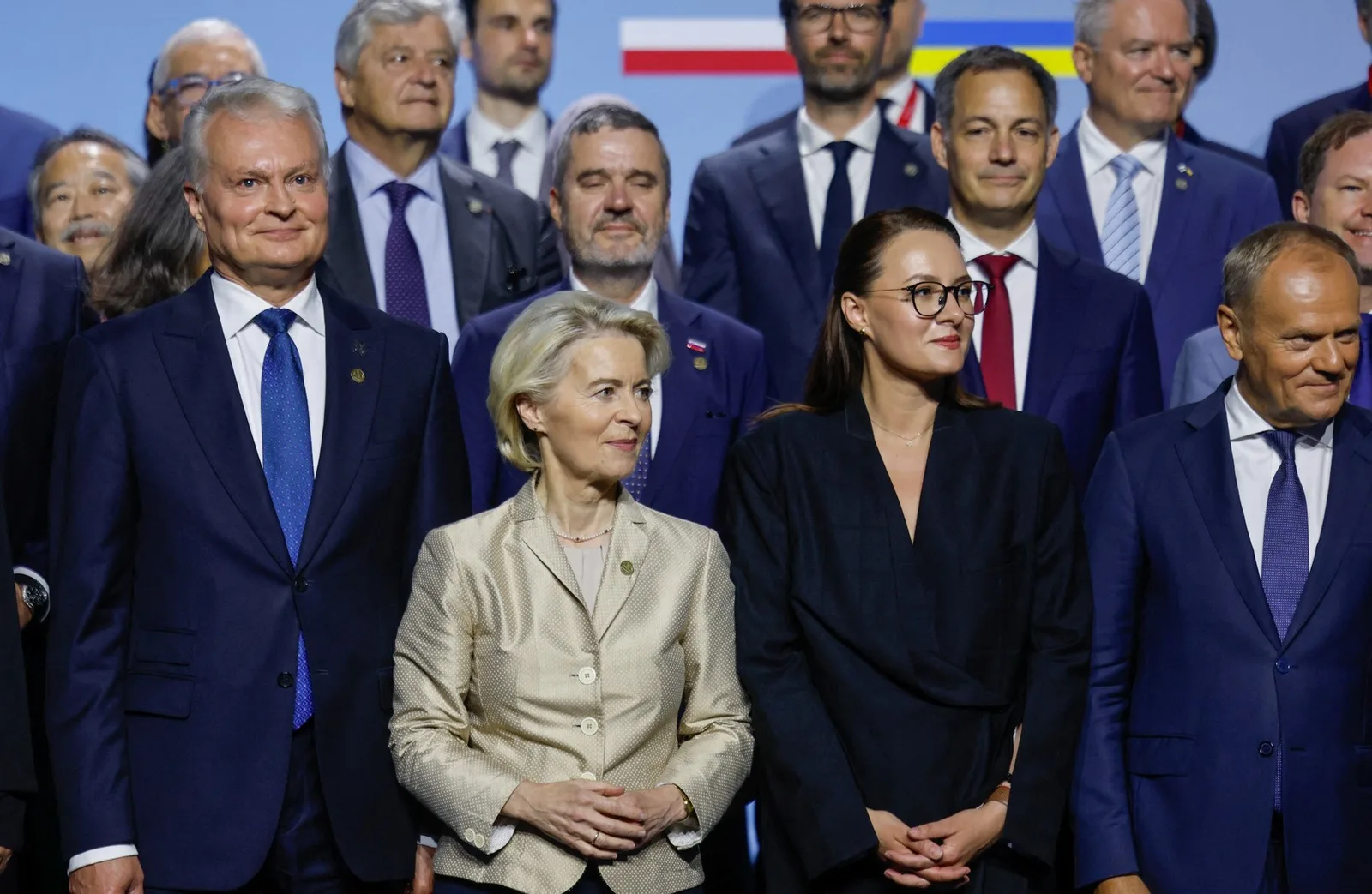 Reprezentanți ai Comisiei Europene la Conferința pentru Reconstrucția Ucrainei.