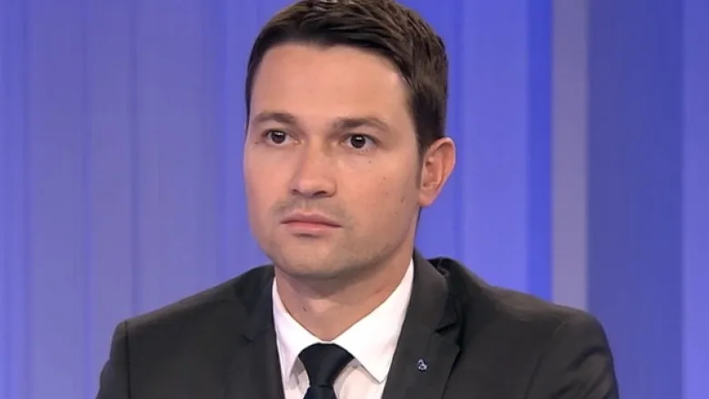 Robert Sighiartău discutând despre relația PNL cu Nicușor Dan.