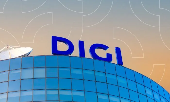 Sediul Digi cu logo-ul vizibil pe clădirea modernă.
