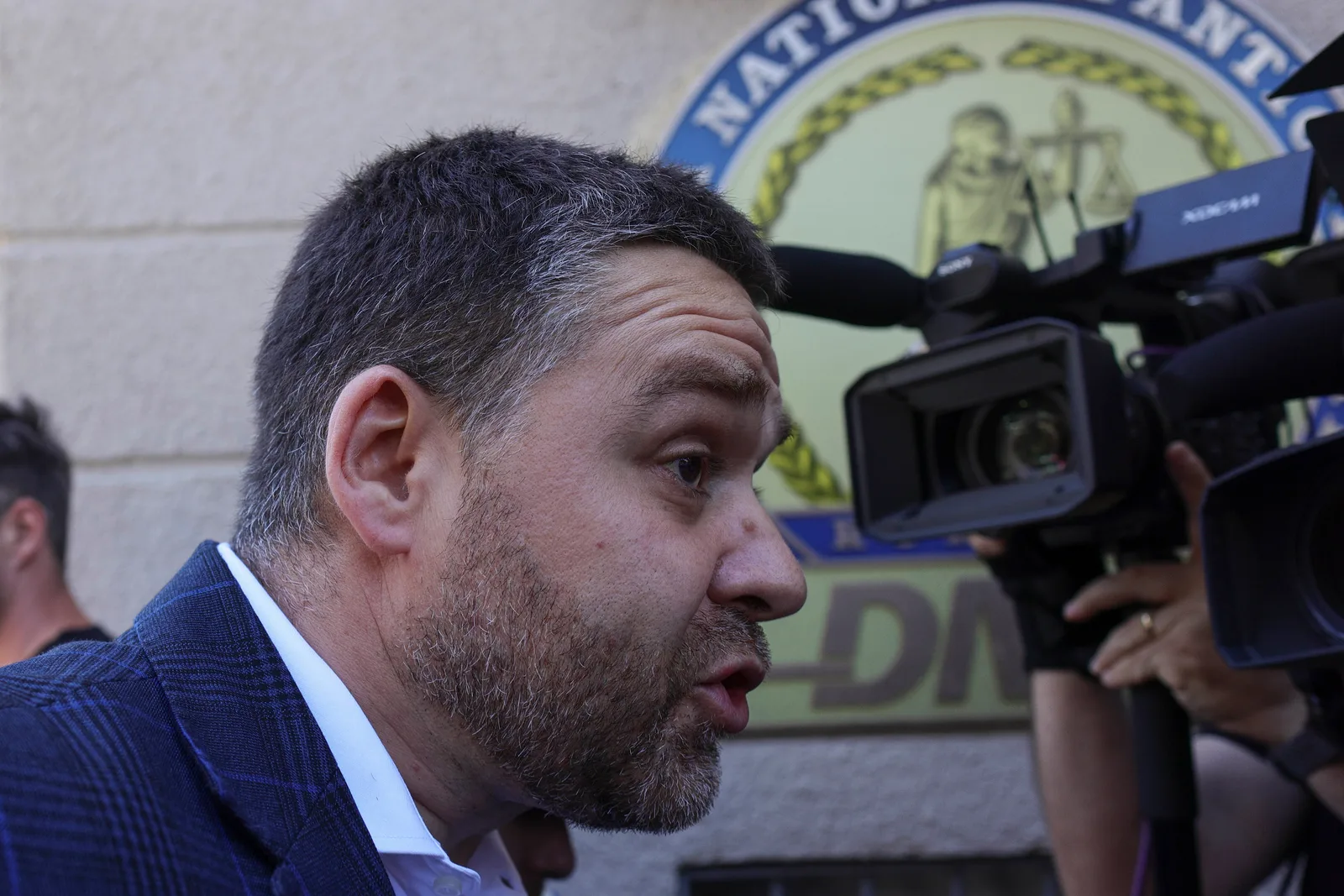 Daniel Fenechiu discutând despre audierile lui Ciprian Ciucu la DNA.