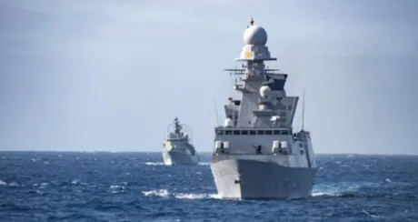 Nave militare navigând pe Marea Neagră în timpul exercițiului Sea Breeze.