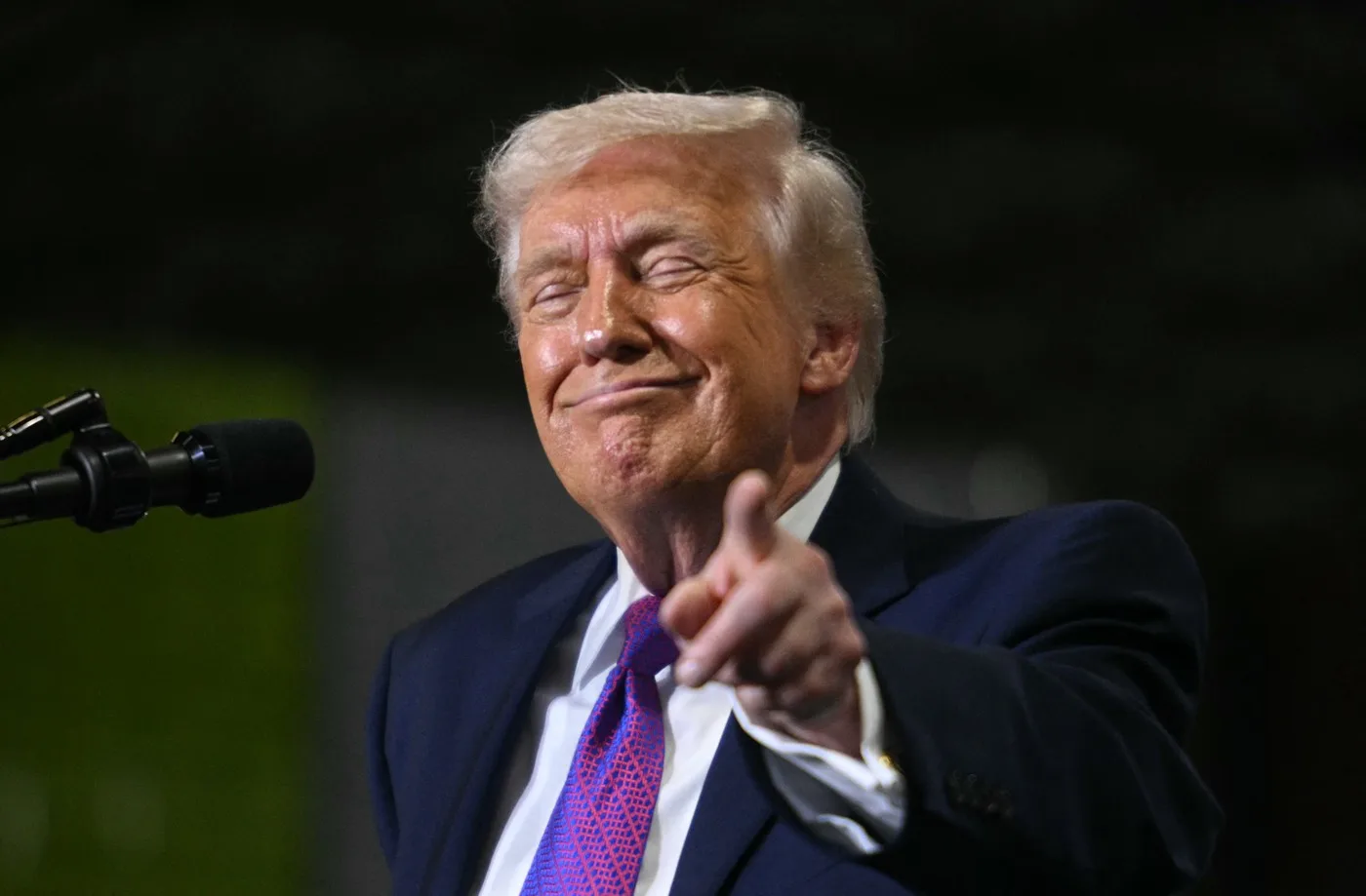 John Brennan discută despre riscurile reprezentate de Donald Trump.